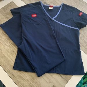 💎4/$20 Dickies Scrubs; XS set💎